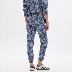 Gap X LoveShackFancy Joggers sweat pant
